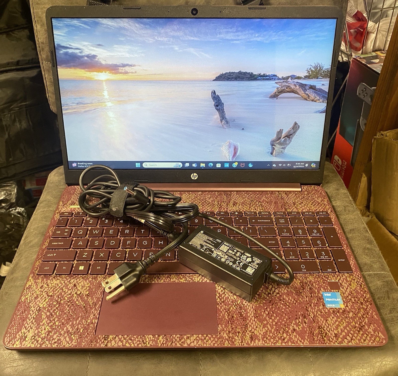 Hp Laptop 15-DY2027DS Intel Pentium 7505 8 GB Ram 256Gb Ssd Intel Uhd Graphics