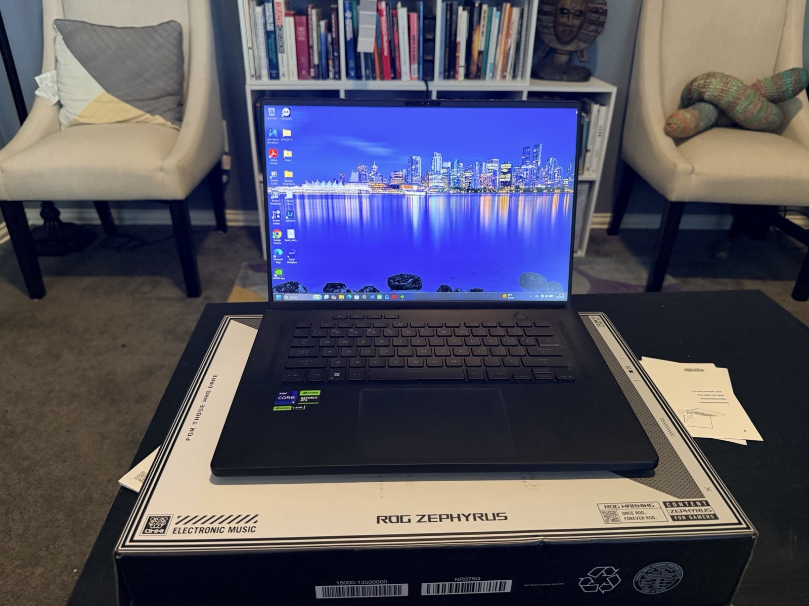 ASUS ROG Zephyrus M16 16in i9-13900H 64GB RTX 4070 2.75TB SSD W11 Black
