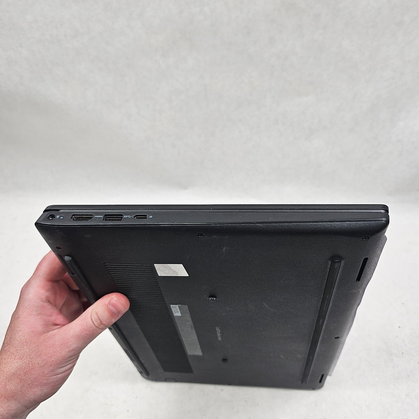 Dell Latitude 3420 14″ Black FHD Core i5-1135G7 2.40GHz 16GB 256GB SSD *Read