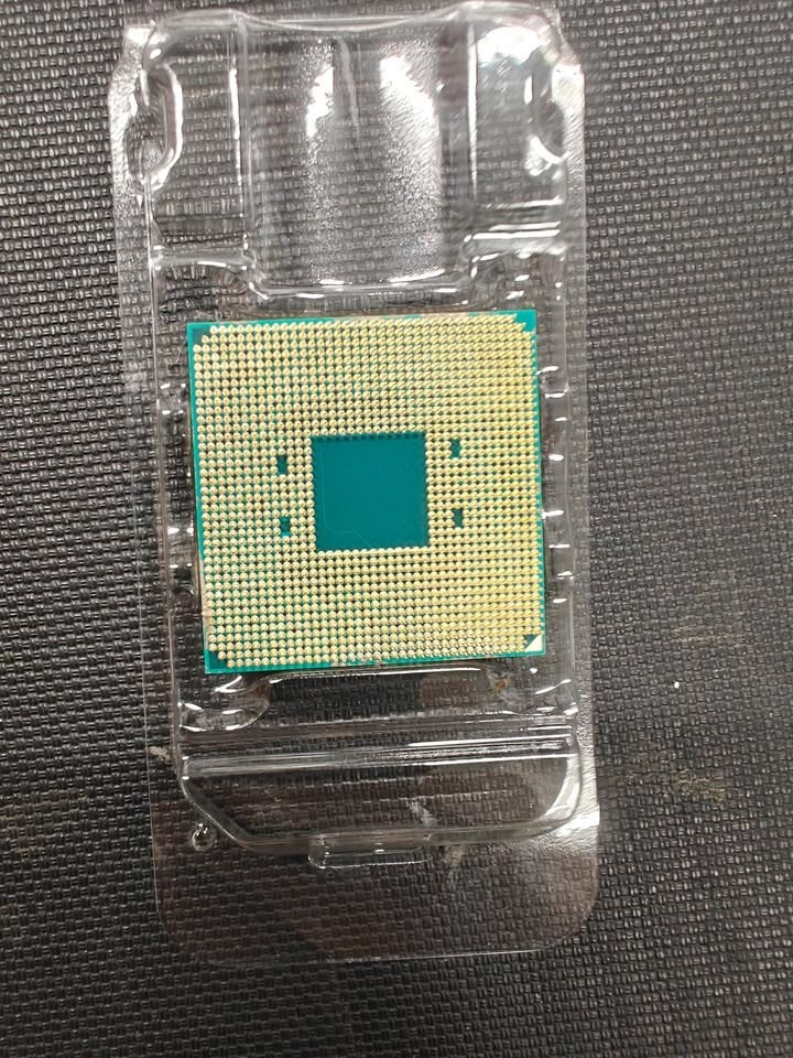 AMD Ryzen 5 1600X 3.60 GHz Hexa-Core (YD160XBCM6IAE) Processor