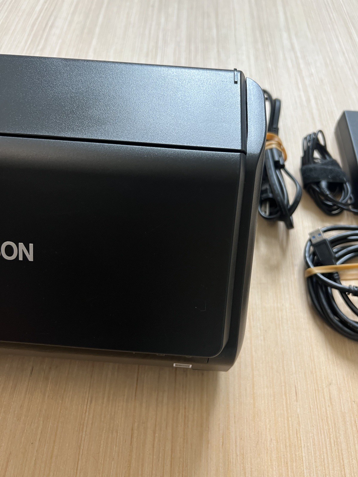 Epson WorkForce ES 400 J381A Duplex Color Document Scanner W/ Adapter & USBRead