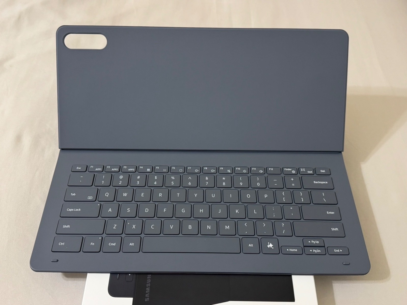 WiFi Only Samsung Galaxy Tab S11 Ultra 14.6″ 256GB Gray SM-X930 – BUNDLE