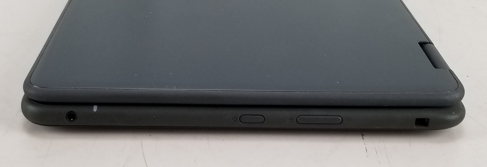 Dell Latitude 3190 2-n-1 Silver N5030 @ 1.10GHz 8GB 128GB SSD WIN 11 PRO EDUCATI