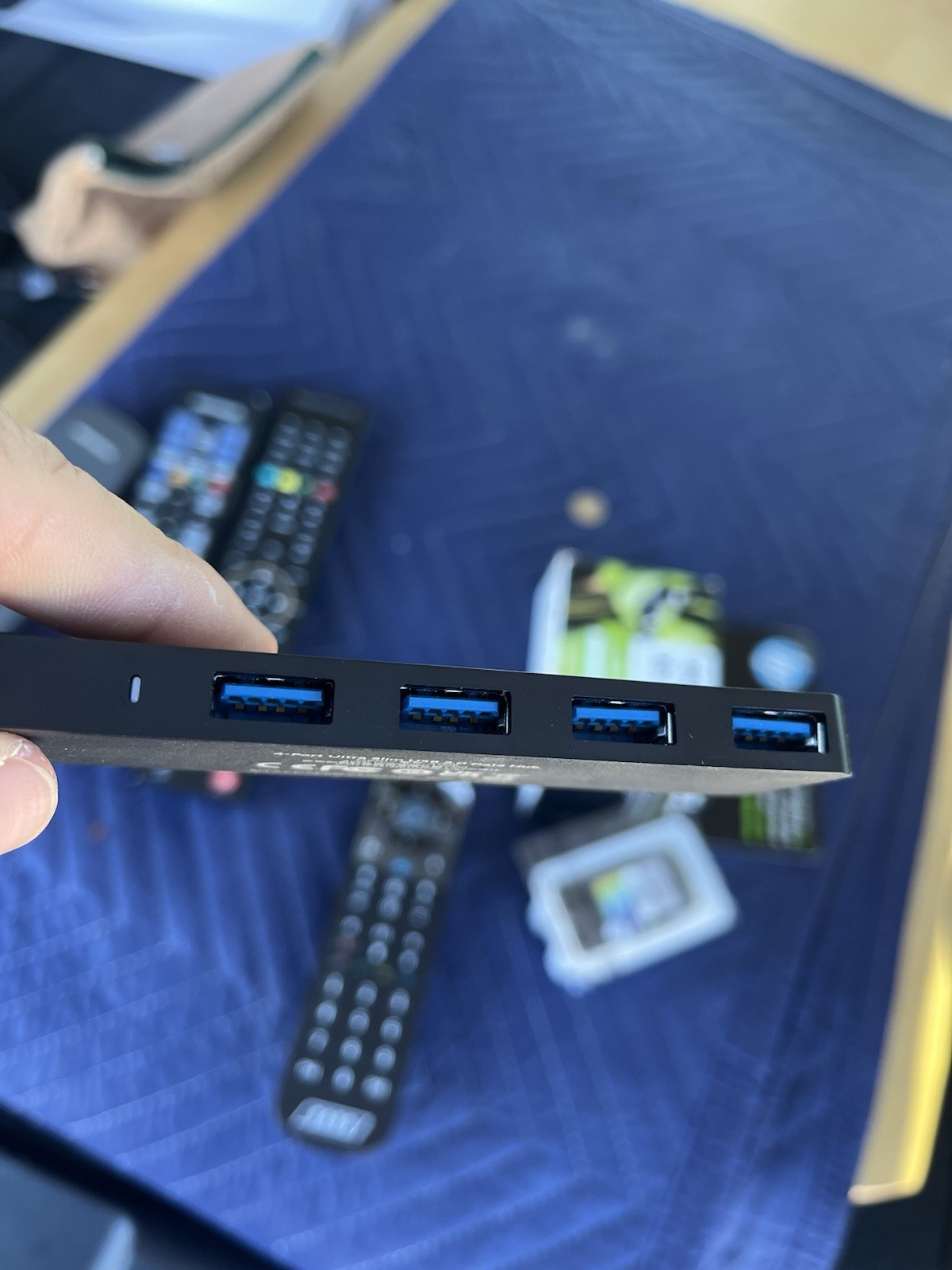 Anker 4-Port USB 3.0 Ultra Slim Data Hub for Macbook Pro or any Laptop
