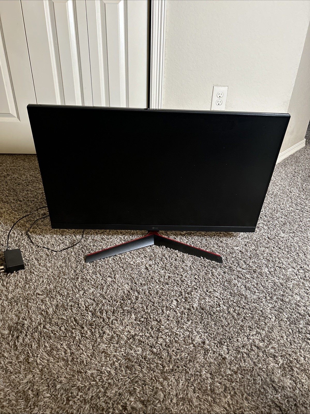 LG 32″ Ultra-Gear QHD (2560 x 1440) Gaming Monitor, 165Hz, 1ms, Black 32GN600-B