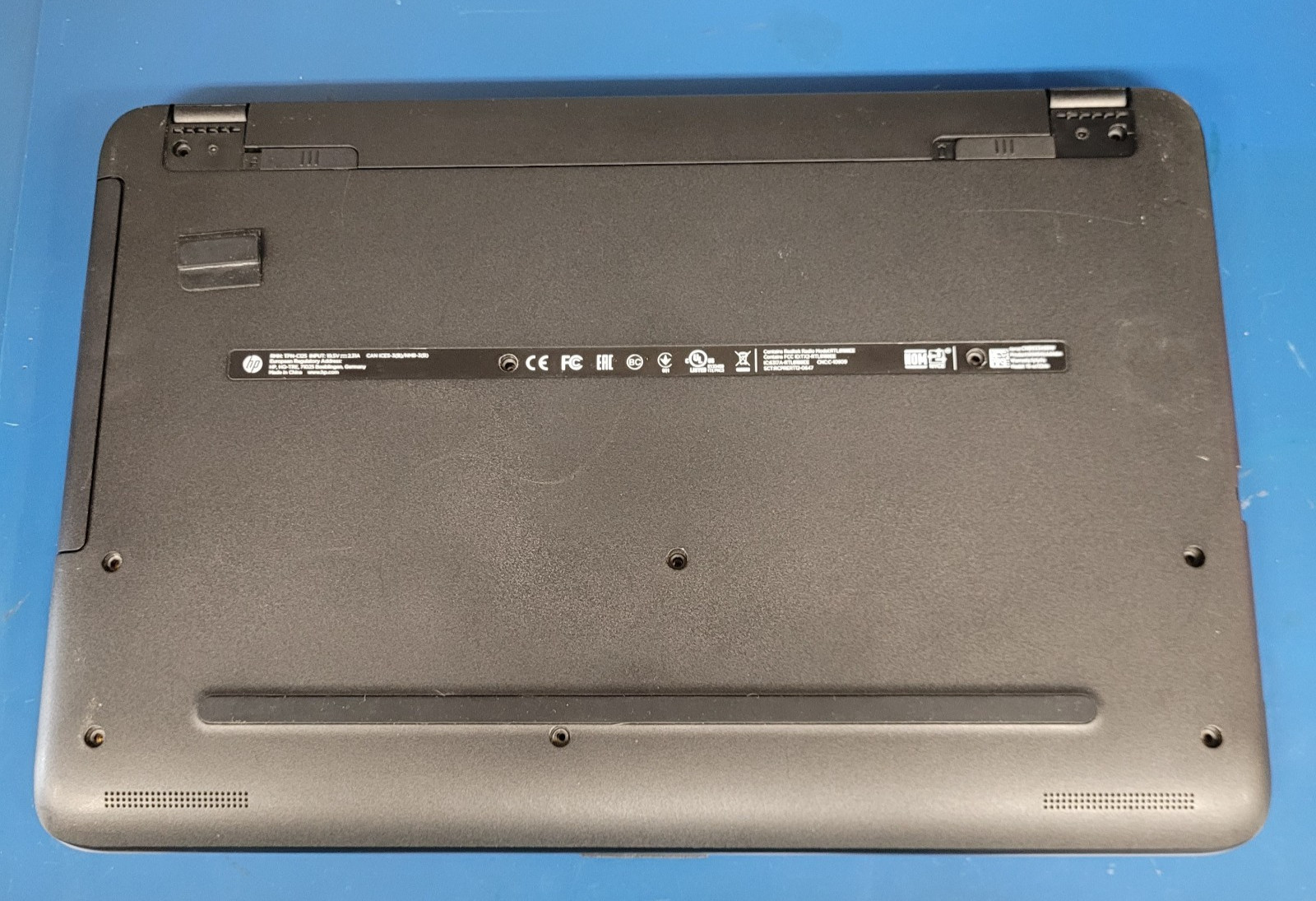 HP 15-ac122ds Does NOT Power on – For Parts