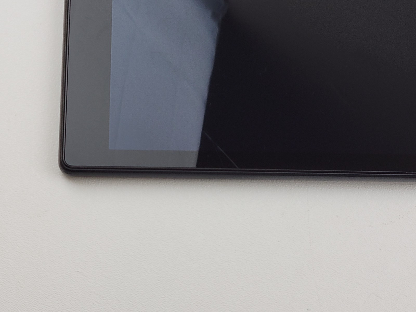 (USED) Amazon Kindle Fire HD 10 (9th Gen.) (M2V3R5) 32GB (Wi-Fi) 10.1″ Tablet