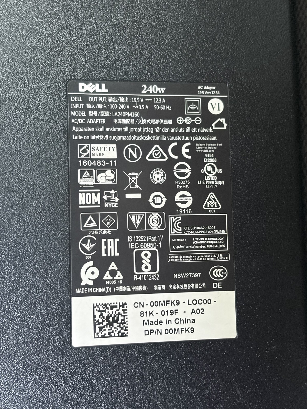 Dell Precision 7740 17.3″ laptop, i9-9980HK, 32Gb, 512Gb with **DOCK** & 2 P/S!
