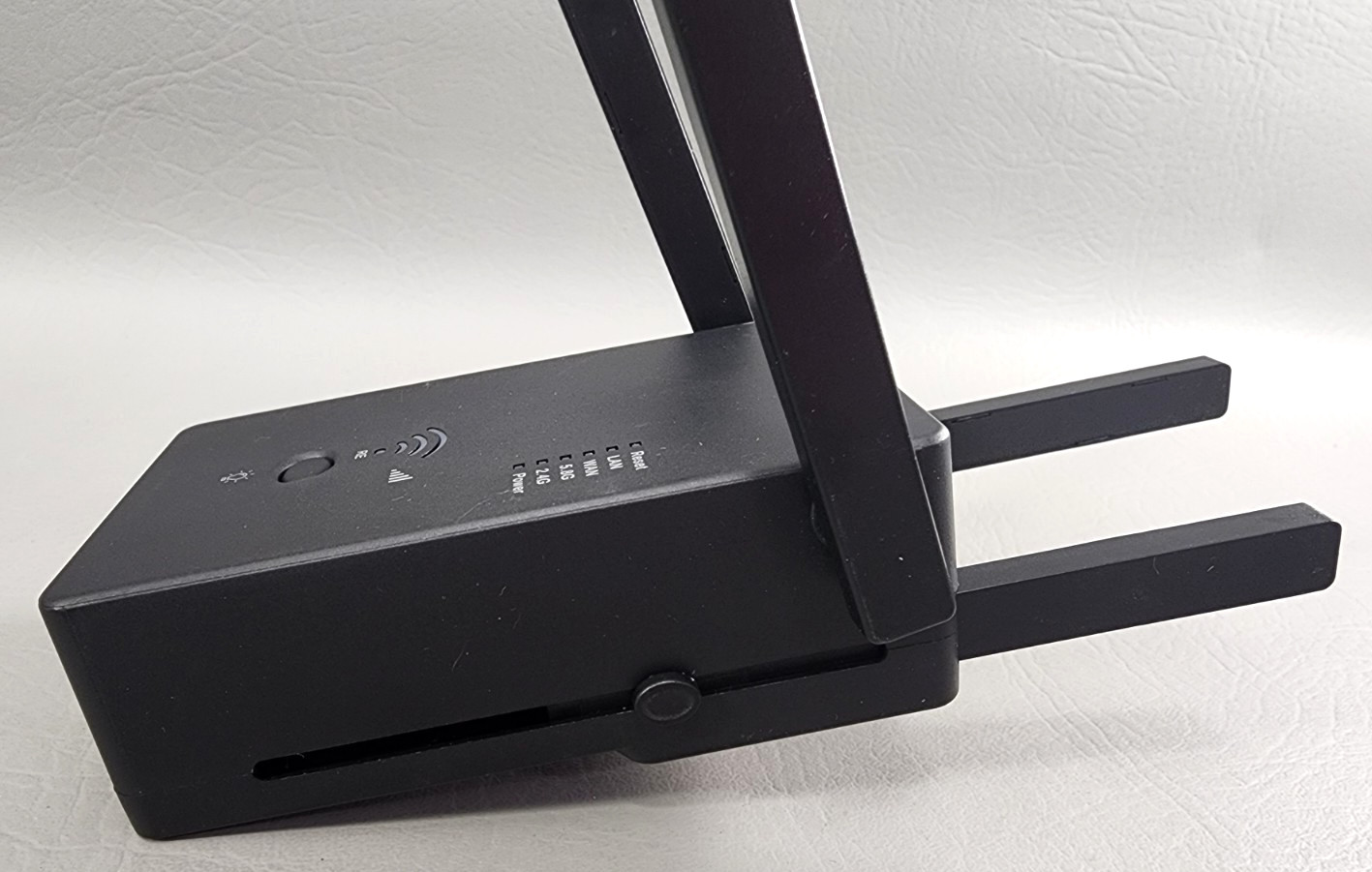 Wireless AC1200M Amplifier/Router/Repeater Black | New Open Box
