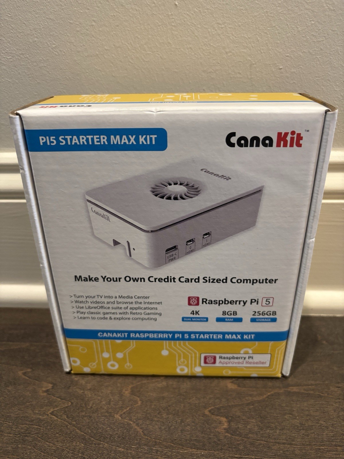 New CanaKit PI5 Starter Max kit Raspberry Mini PC PI5-8GB-MAX256-C4-WHT-RT