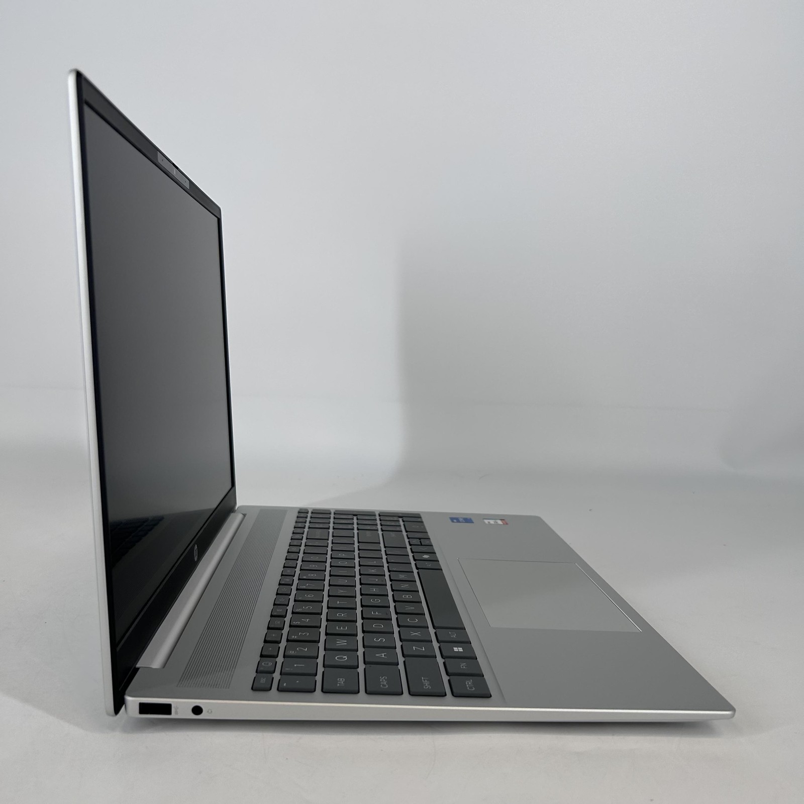 HP OmniBook 5 16 2023 Glacier Silver 2K 1.3 GHz i5-1334U 8GB 512GB SSD Excellent