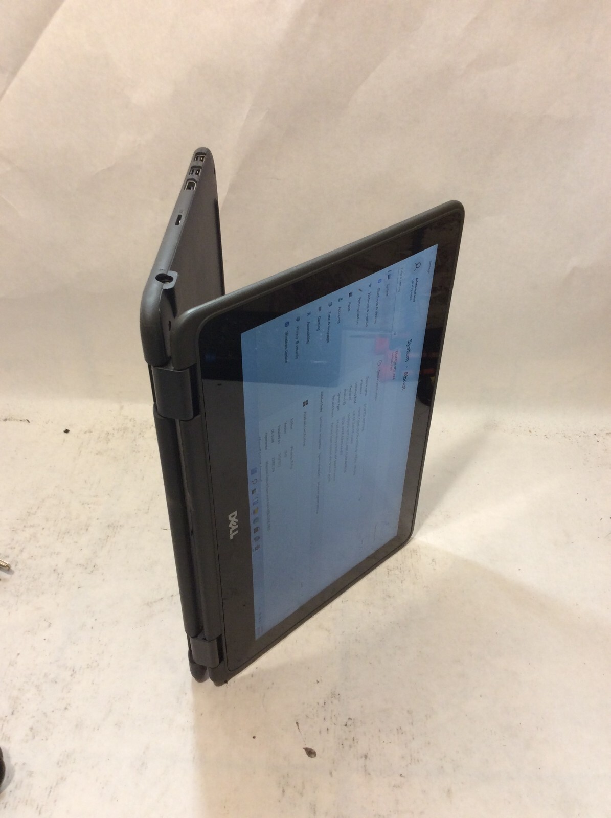 Dell 3189 11.6″ 2-in-1 Touch Laptop N4200 – 128GB – 4GB – Front Facing Camera