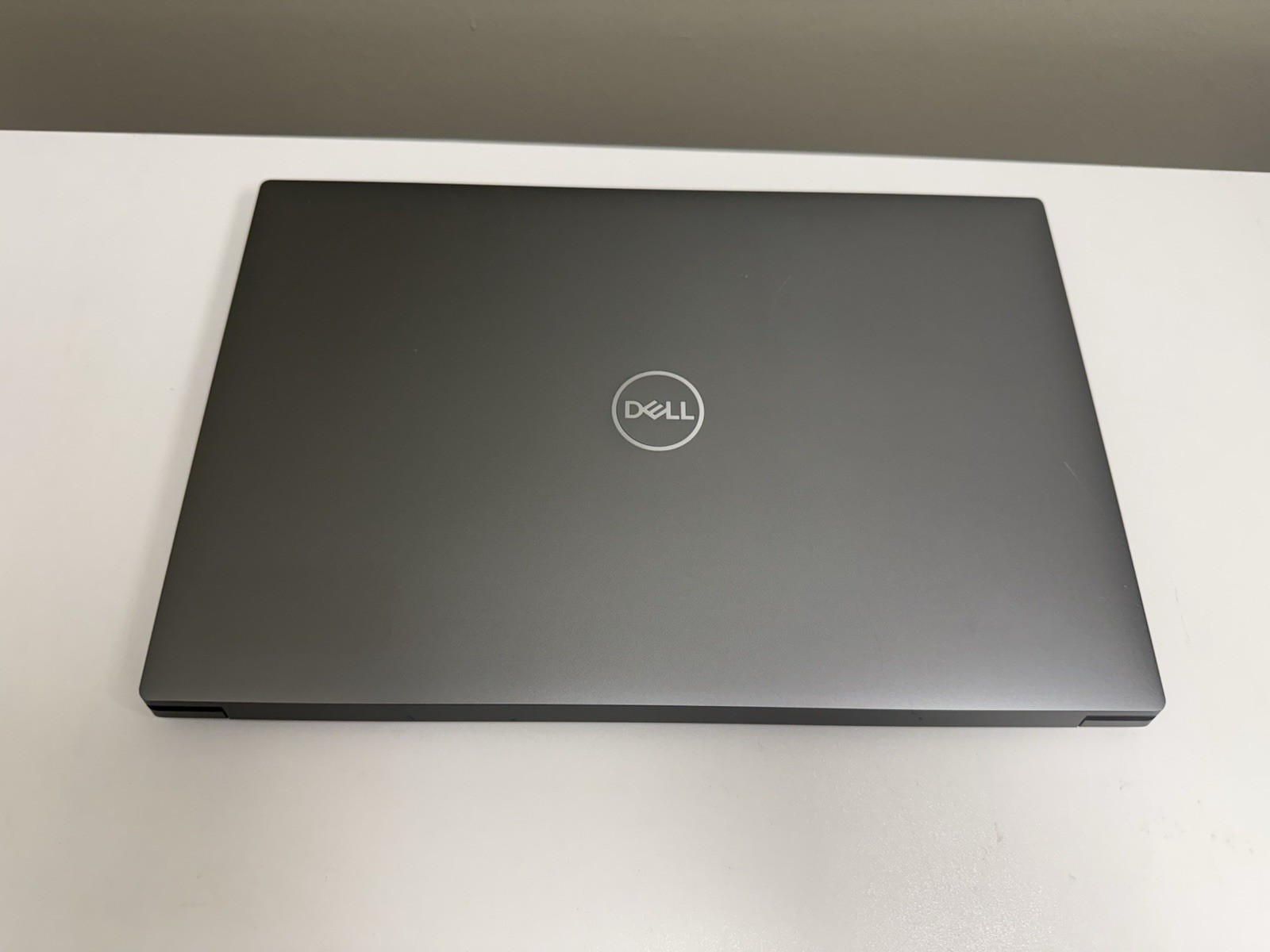 Dell Precision 5570 15.6″ Touch i7-12800H 16GB DDR5 RTX A1000 – No SSD