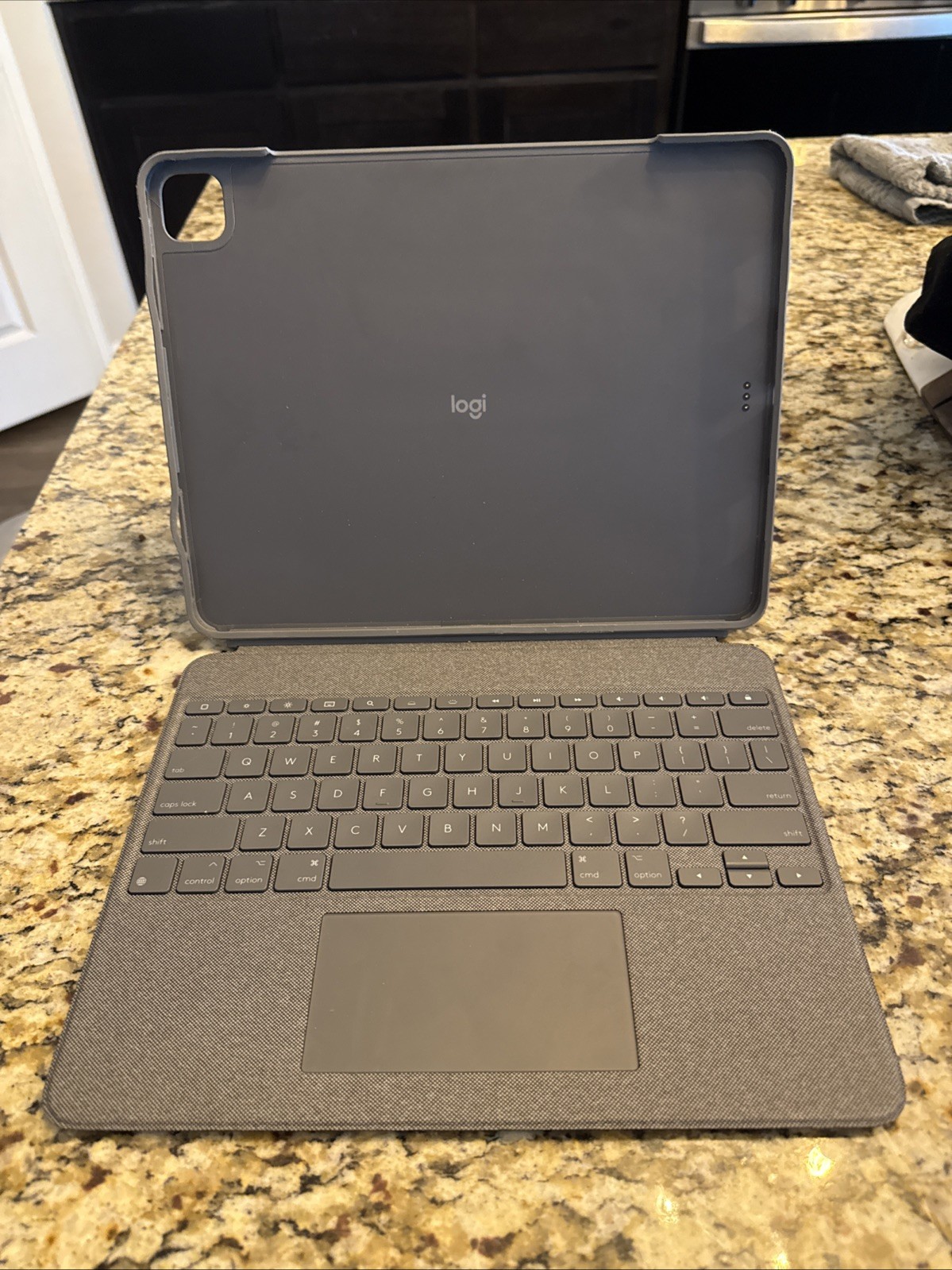 Logitech Folio Touch Keyboard for iPad Pro 13″Gen 1-4 Oxford Gray Combo Touch