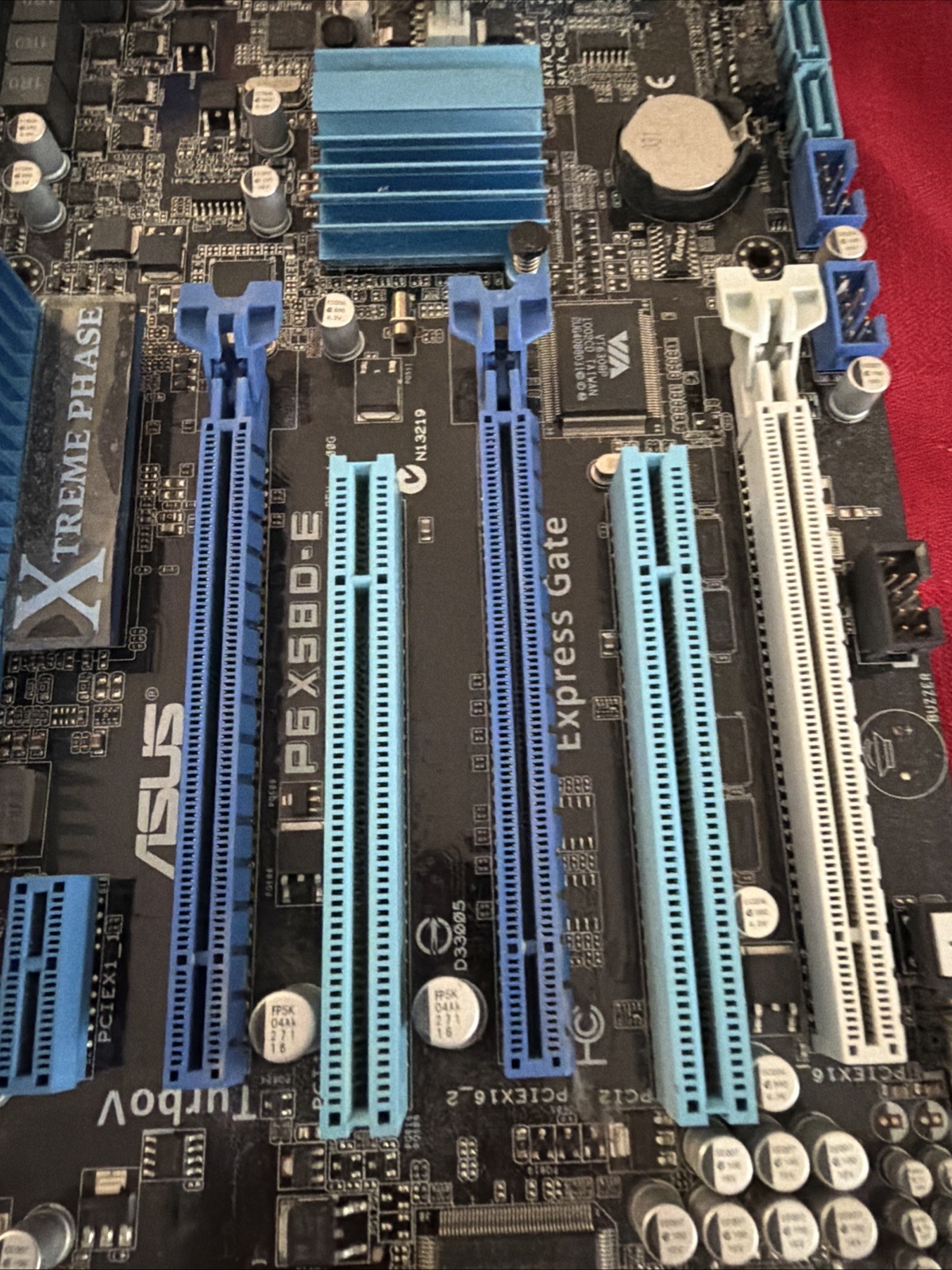 ASUS P6X58-E LGA1366 DDR3 MOTHERBOARD Used