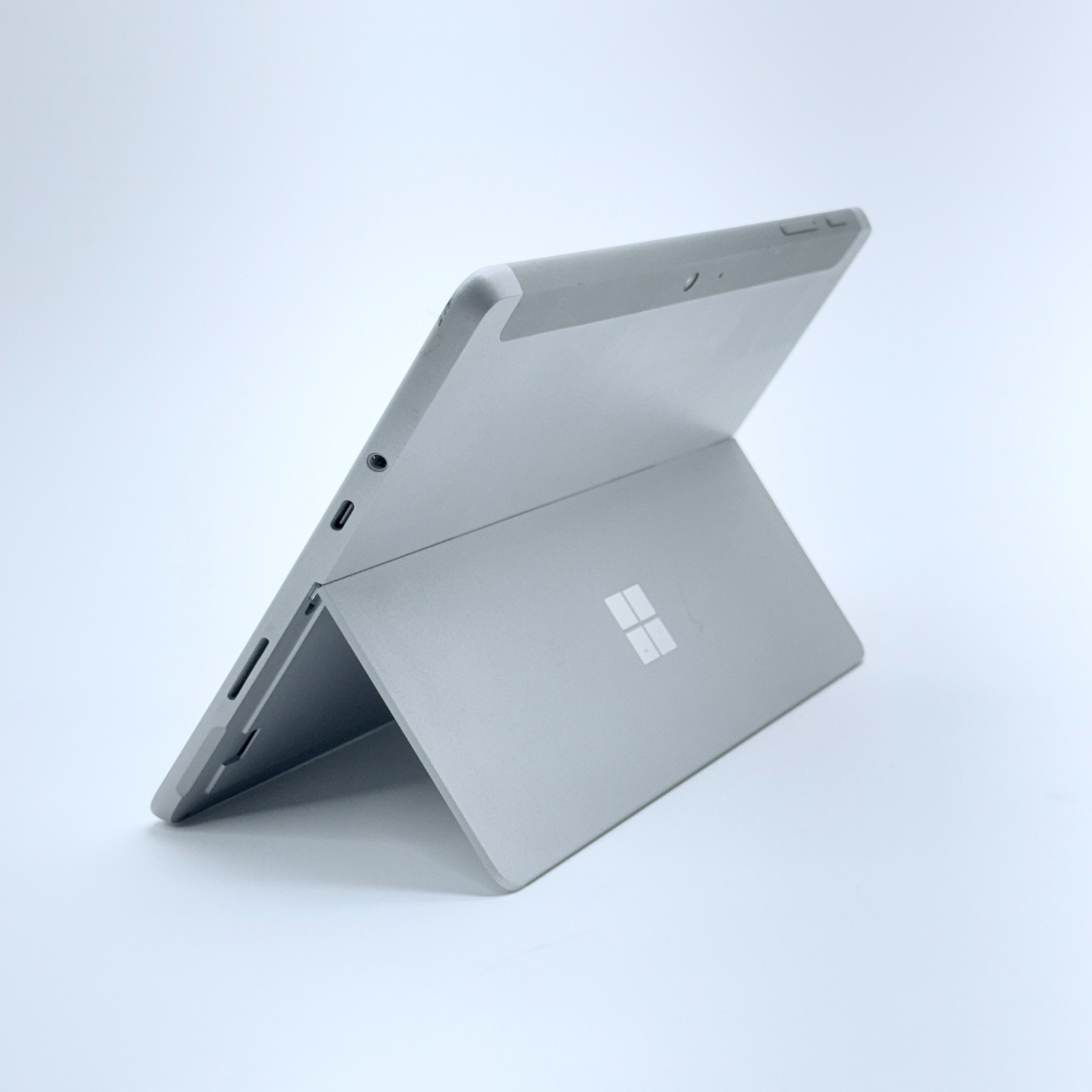 Microsoft Surface Go 2 Tablet Intel Core M3-8100Y 10.5″ 8GB RAM 128GB | Silver