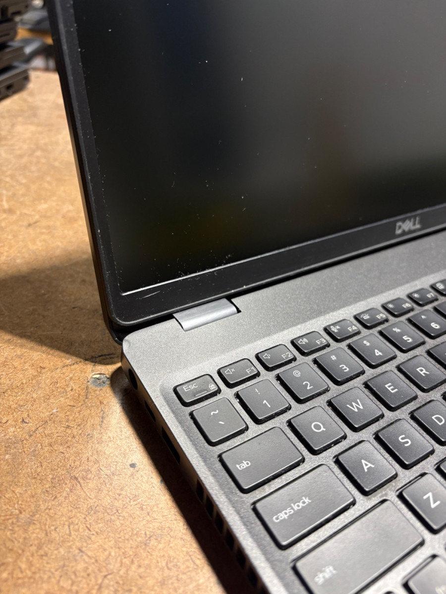 Dell Latitude 5500 Laptop i5-8365U 8GB RAM 256GB SSD No Charger/No OS