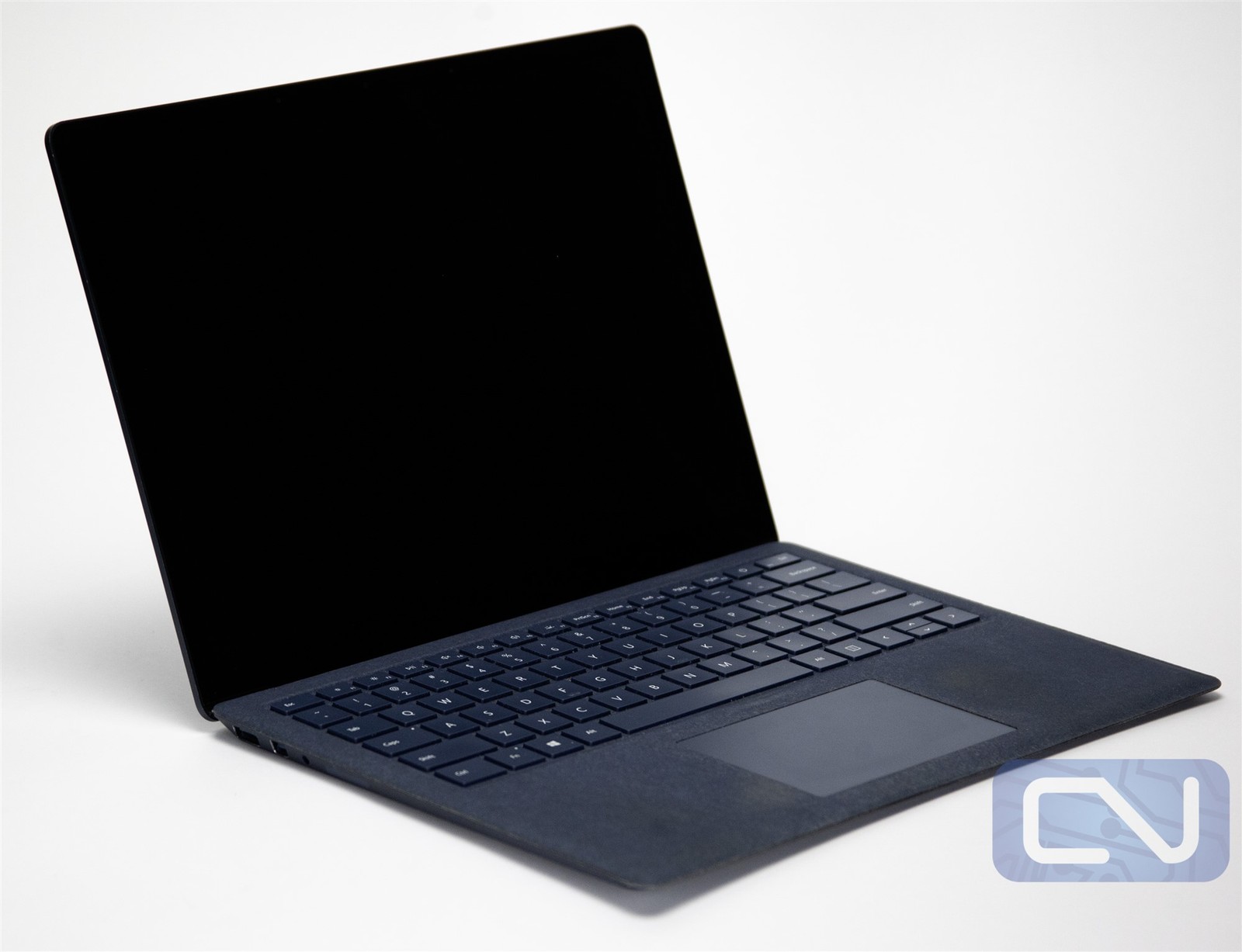 Microsoft Surface Laptop 1st Gen 13.5″ i7-7660U 8GB 256GB SSD Win 10 Pro NO AC
