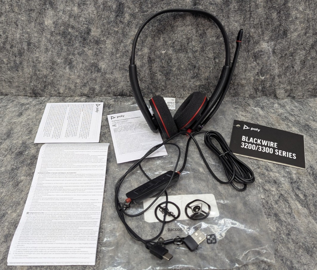 🔥NEW/OPEN🔥 Plantronics Blackwire 3220 USB Over-the-Ear Wired Headset Black