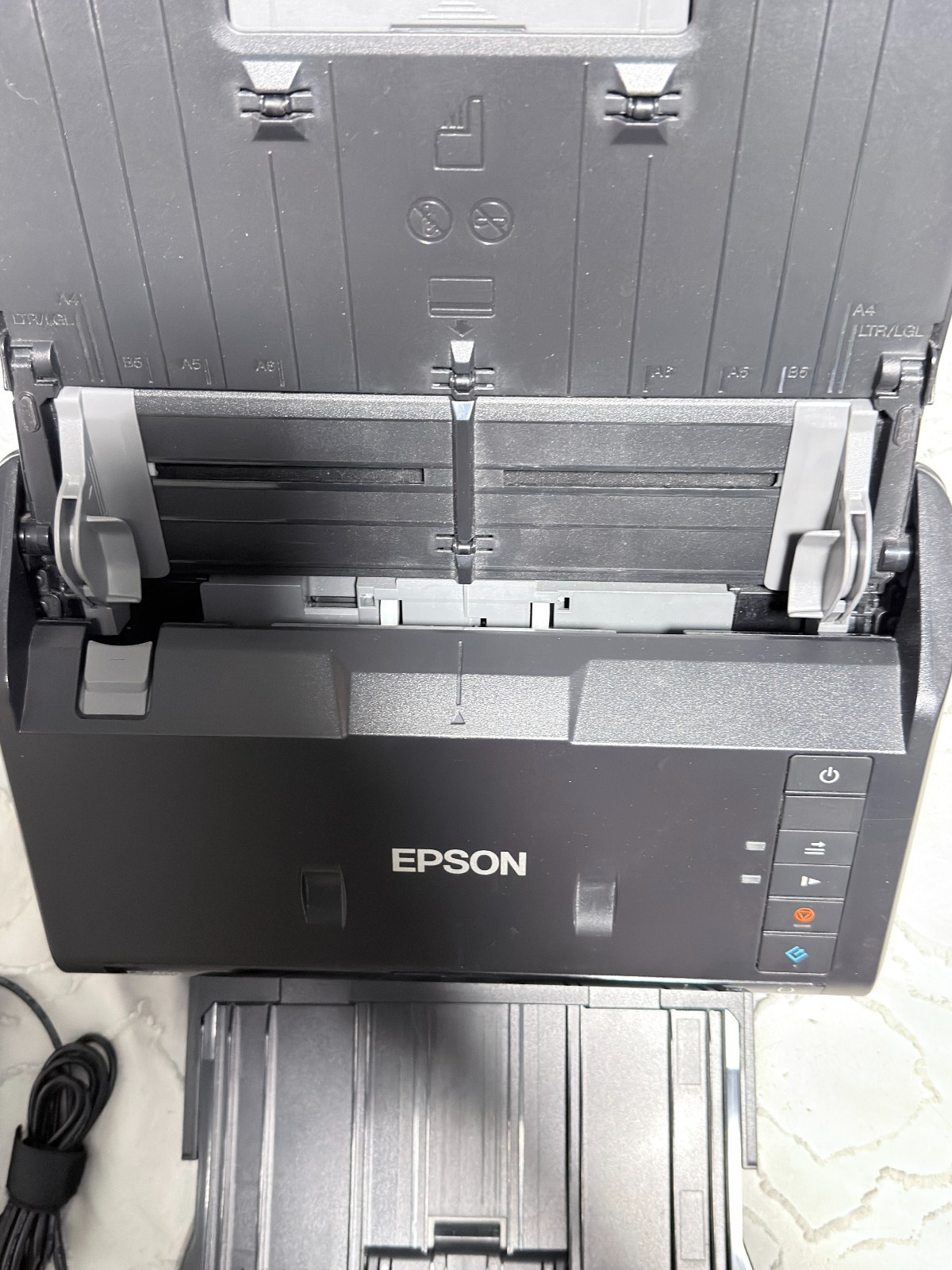 Epson WorkForce ES-400 J381A Duplex Desktop Color Document Scanner w/AC Adapter