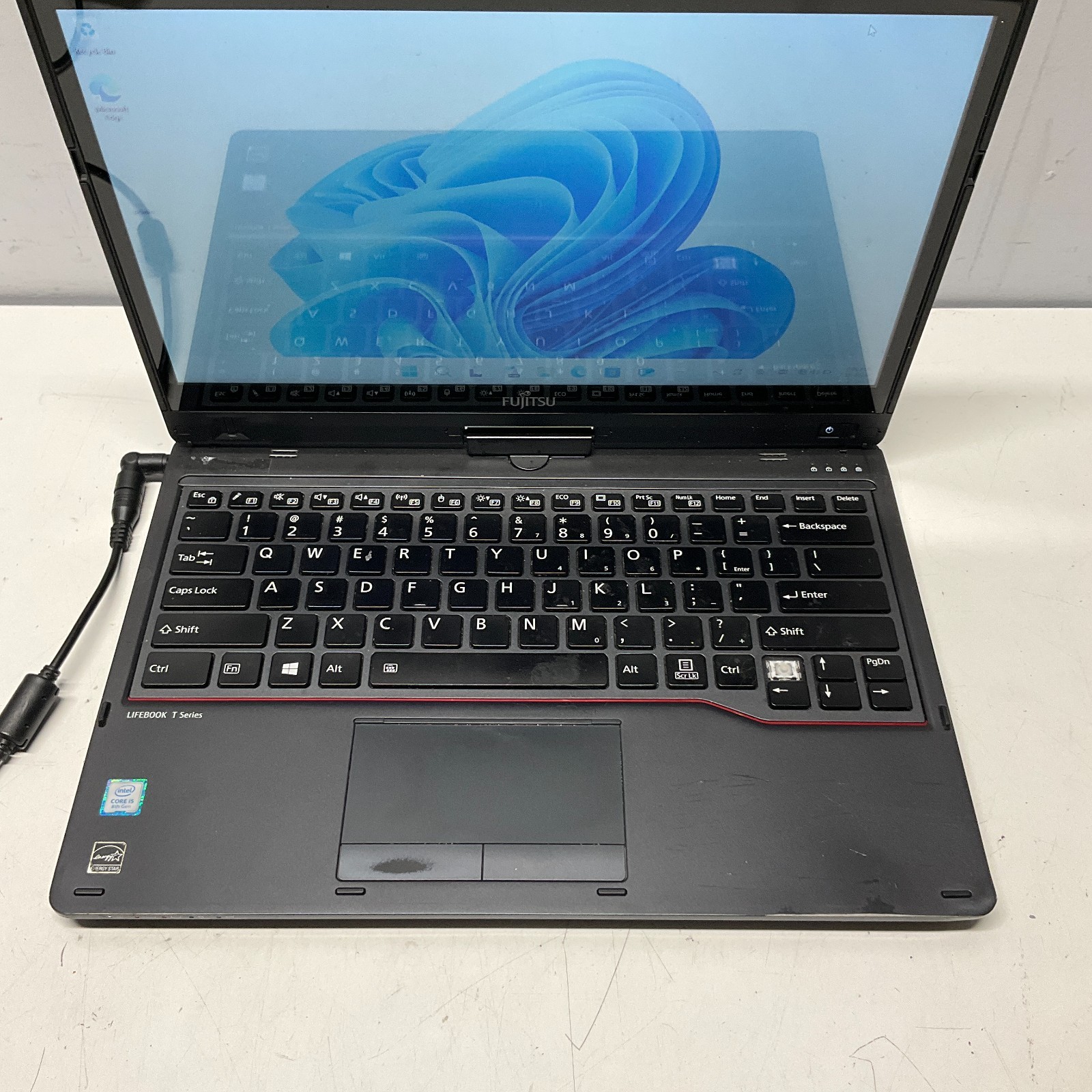 Fujitsu Lifebook T939 Laptop Intel Core i5-8265U @ 1.60 GHz 8GB 256GB SSD READ 2