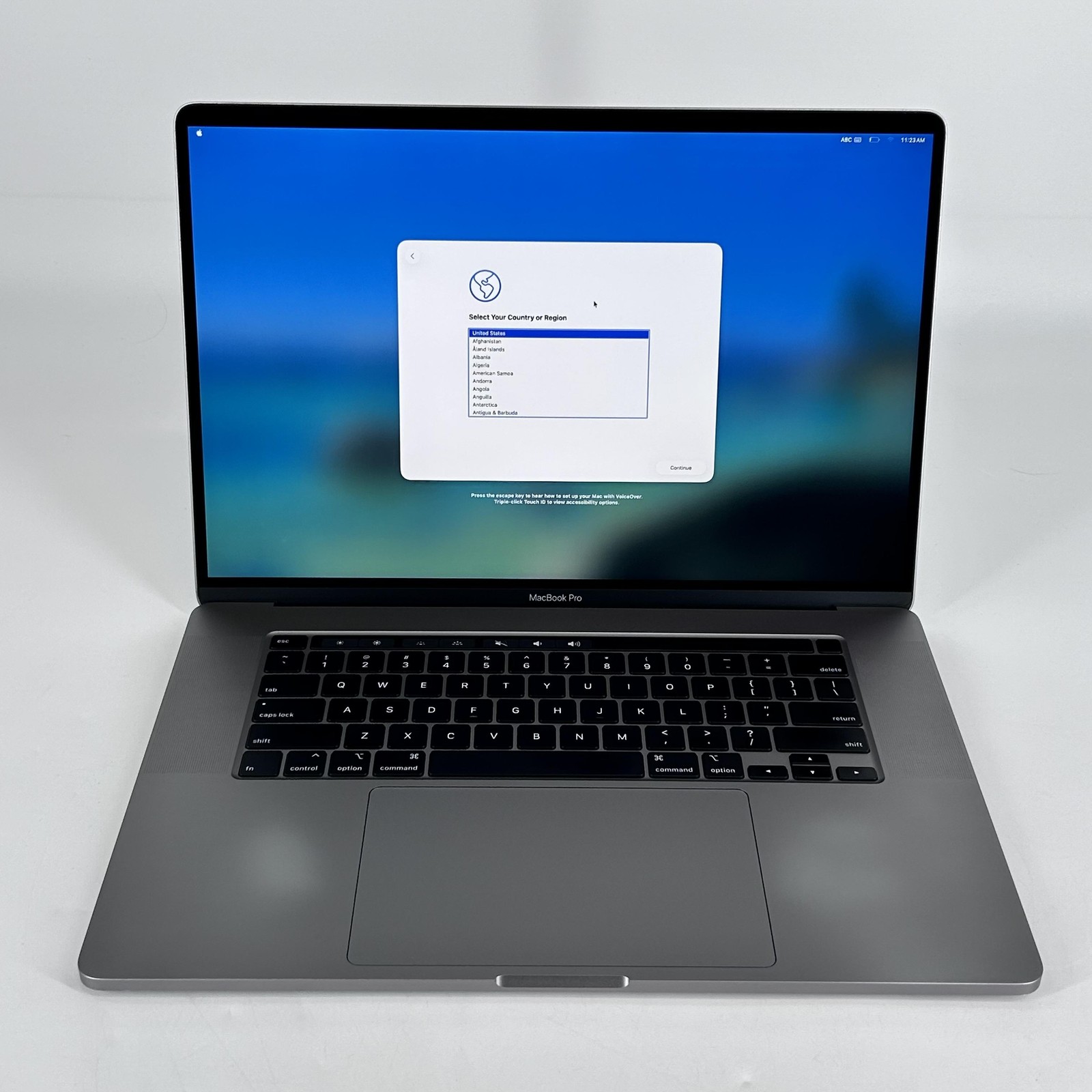 MacBook Pro 16 Touch Bar Gray 2019 Core i9 16GB 1TB Radeon Pro 5500M LCD Bleed