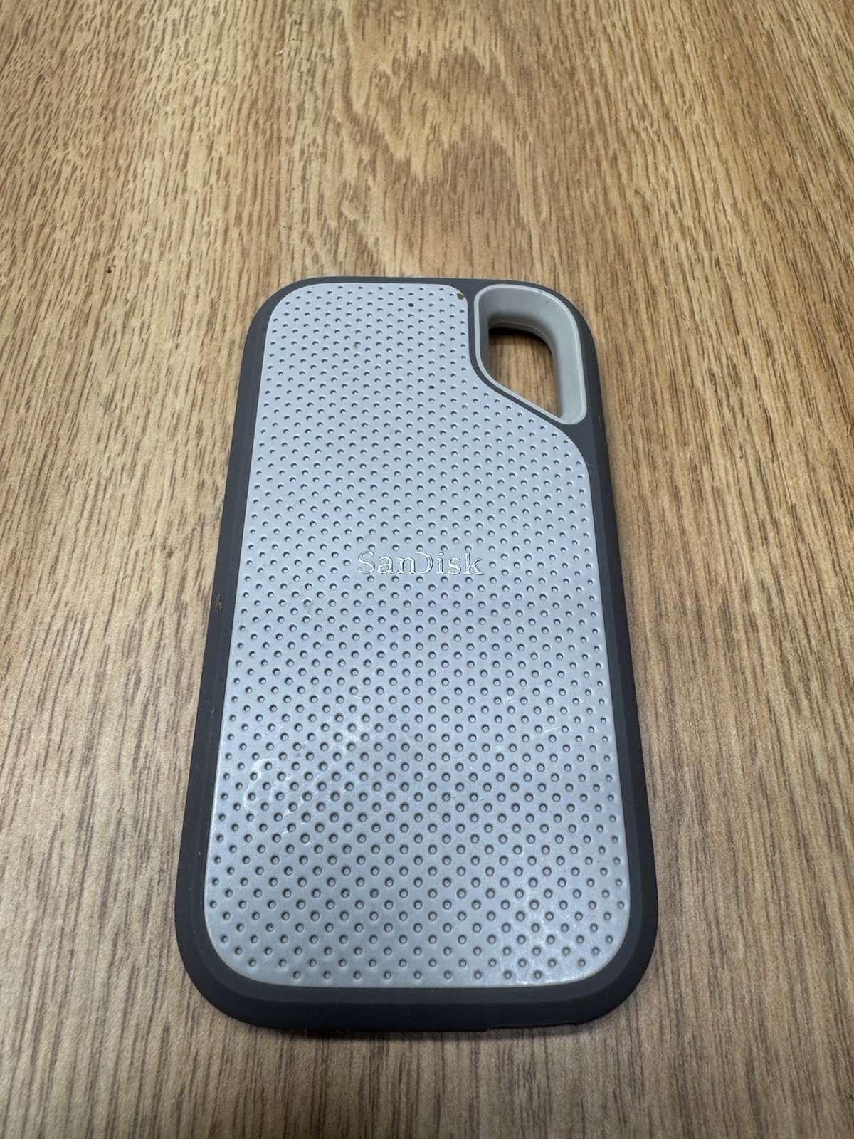 SanDisk External Extreme Portable SSD 1TB USB-C to USB-C SSD SDSSDE61-1T00