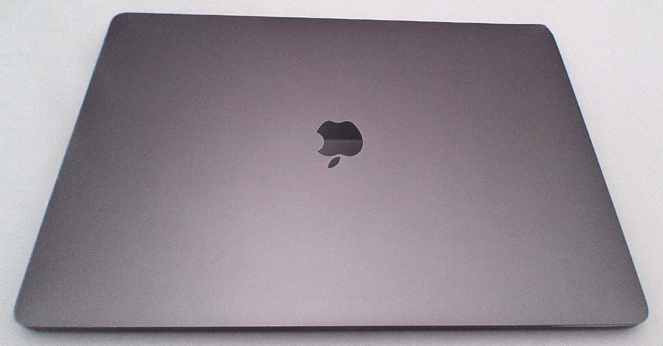 APPLE MACBOOK PRO A2141 16-INCH, 2019, i9-9980HK, 16GB, 1TB, 76% Battery