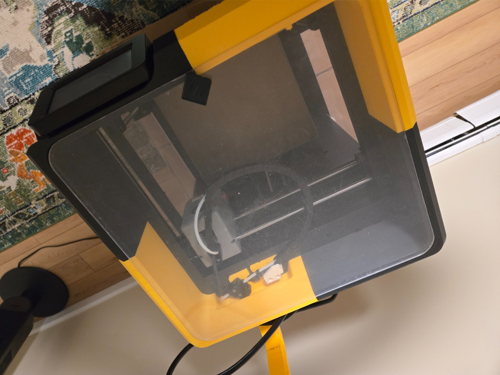 Flashforge Adventurer 5M 3D Printer – Fully enclosed, 0.4mm and 0.25mm nozzles