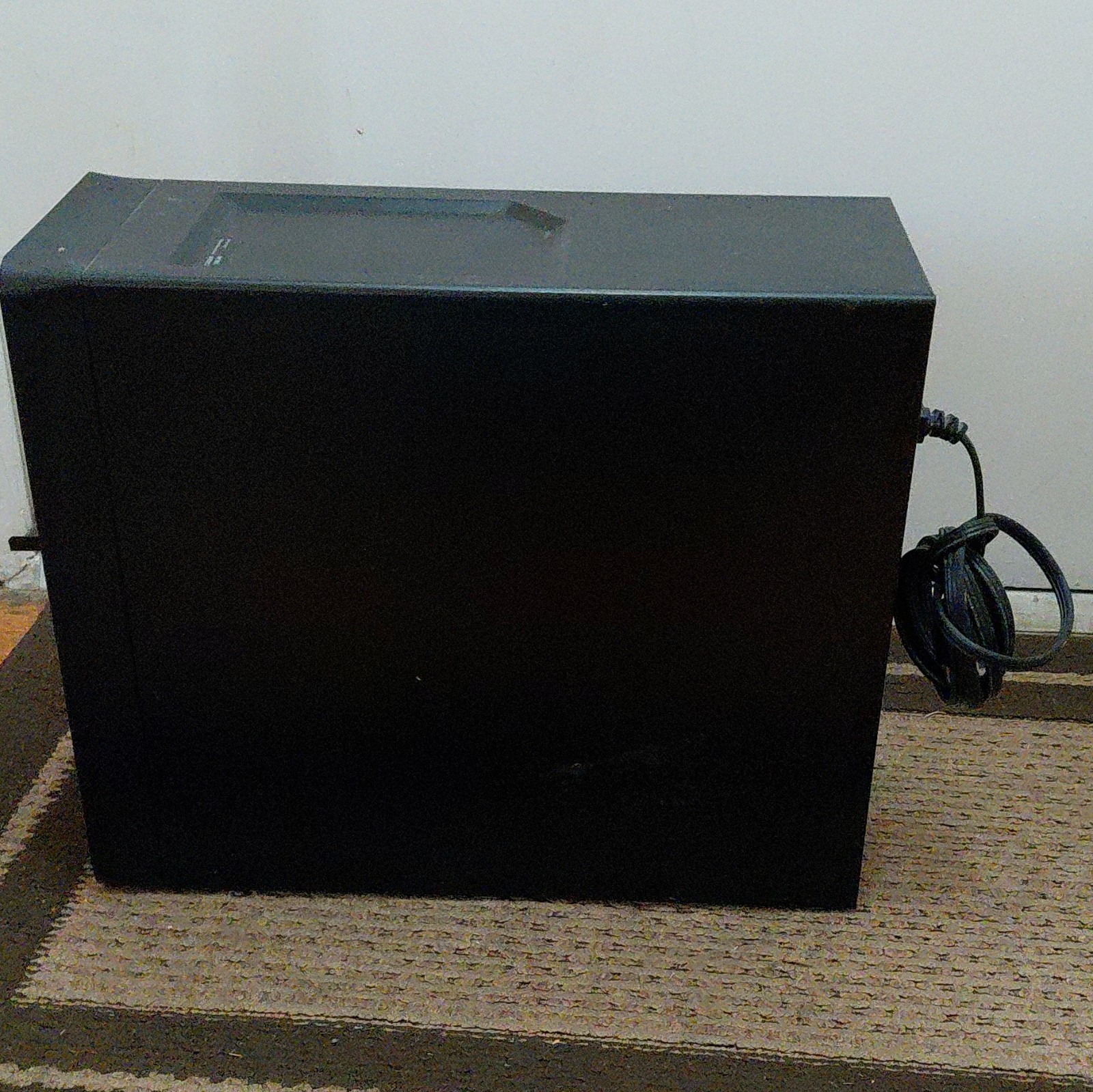 Dell Inspiron 3847 Tower Desktop Intel Core i5 HDD Optical Drive Black No OS