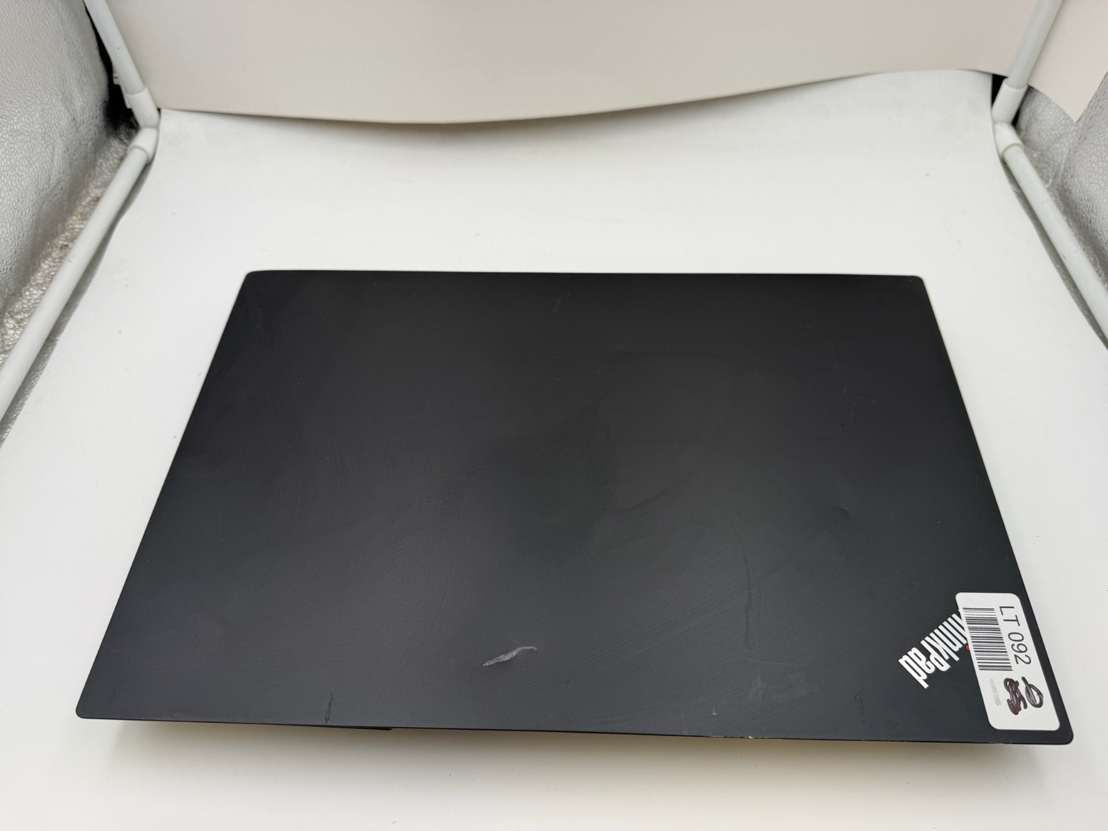 Lenovo E15-Intel i7-10510U@1.80GHz No Ram/Drive/OS Boots To Bios (092)