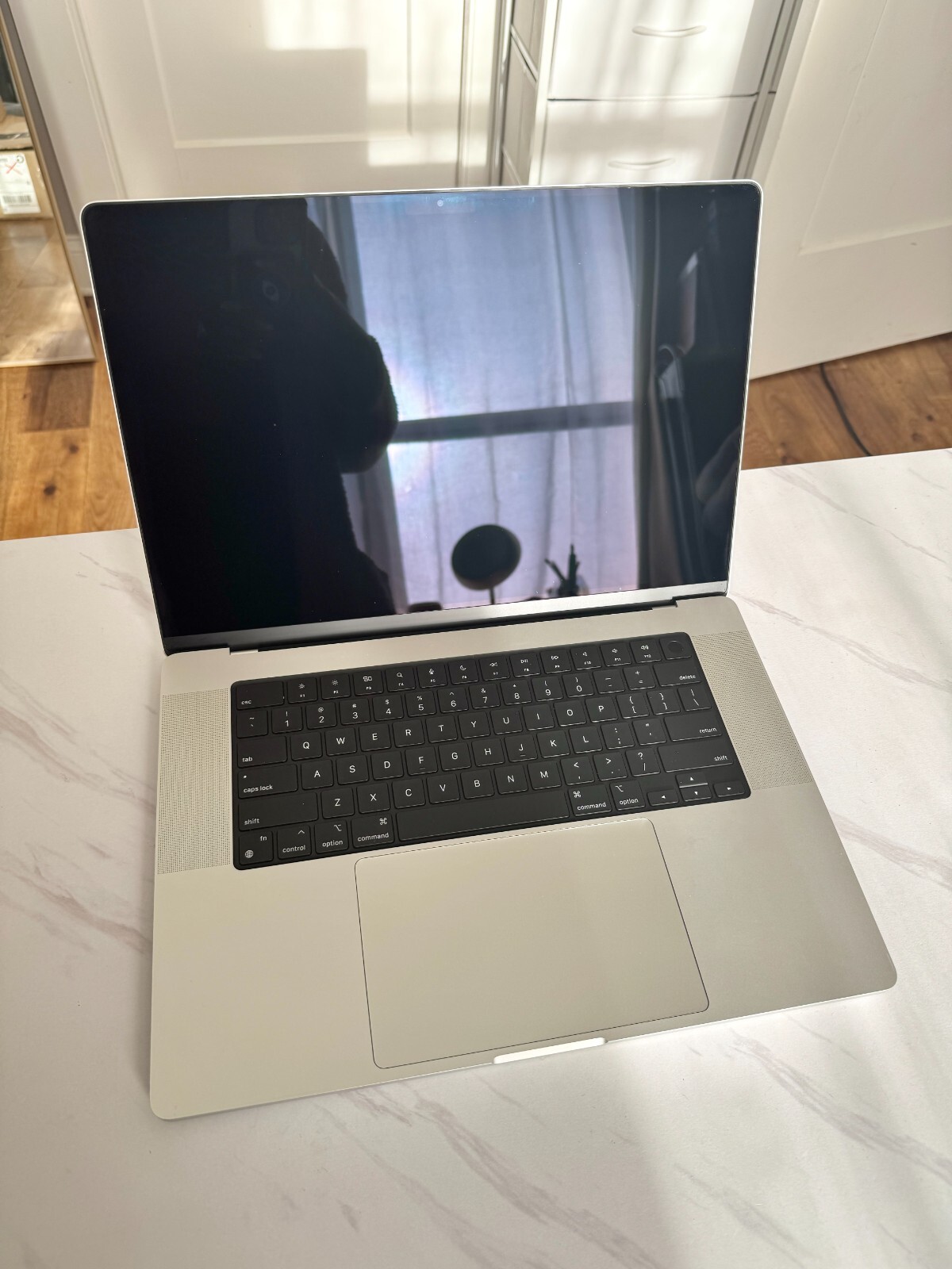Apple MacBook Pro 16″ (1TB SSD, M1 Pro, 16GB) Laptop – Silver – MK1F3LL/A…