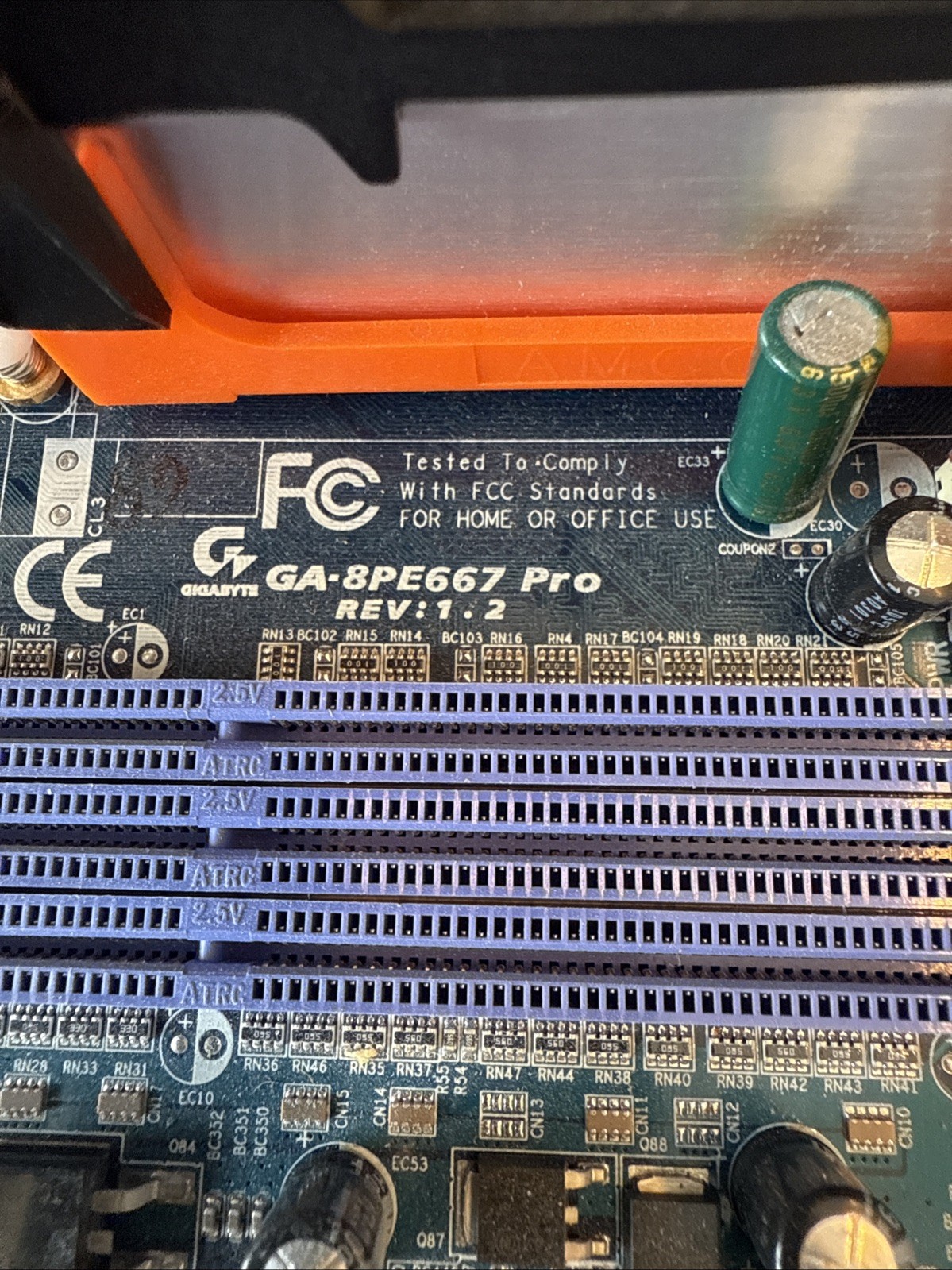 Gigabyte GA-8PE667 Pro Rev 1.2 Socket 478 Motherboard w/ Pentium 4 CPU & Cooler