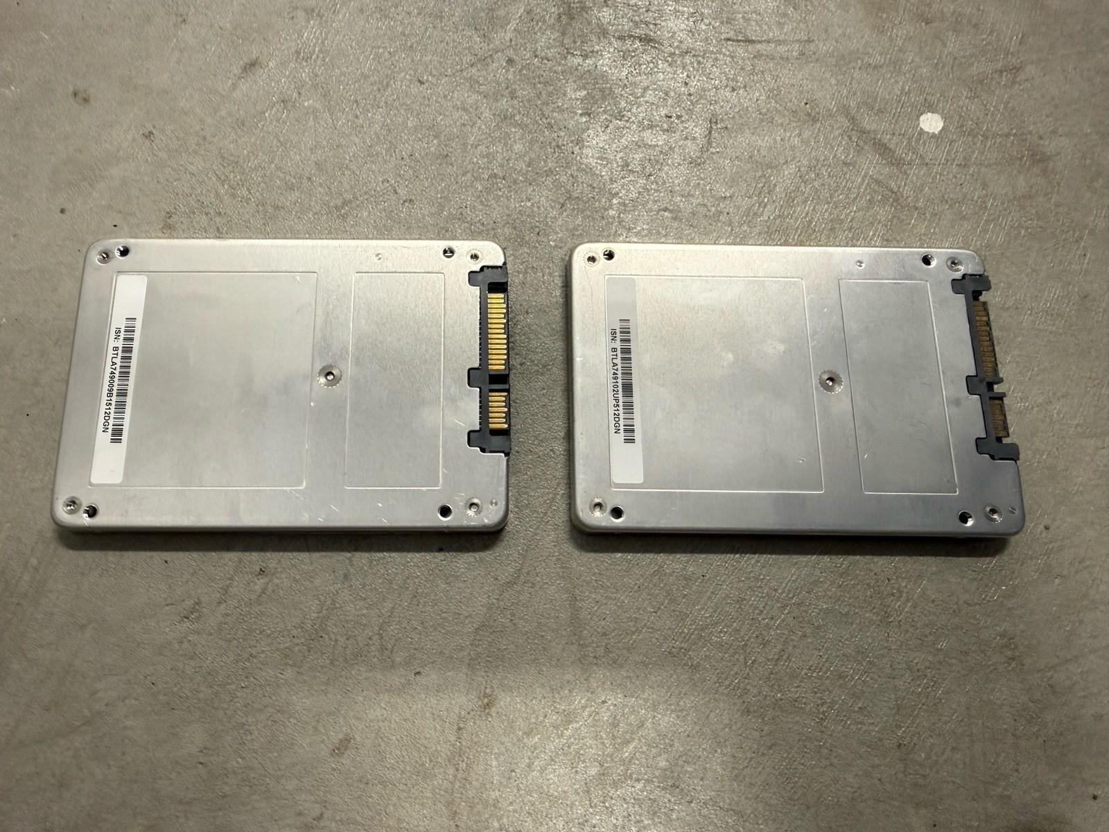 Lot of 2 Intel Pro 5450s 512GB 2.5″ SATA III SSDs – 1TB Total – Tested Working
