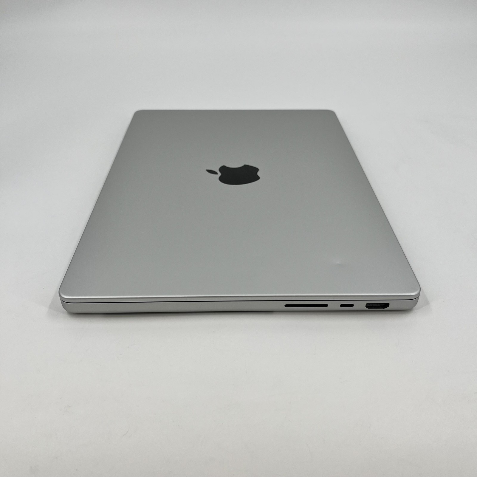 MacBook Pro 14 2021 M1 Pro 8-Core CPU 14-Core GPU 32GB 512GB Silver Good