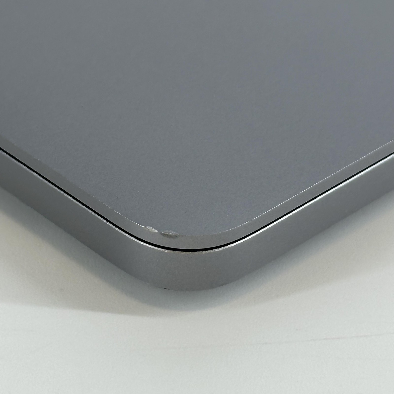 MacBook Pro 16 Touch Bar Space Gray 2019 2.3GHz i9 32GB 1TB SSD Radeon Pro 5500M