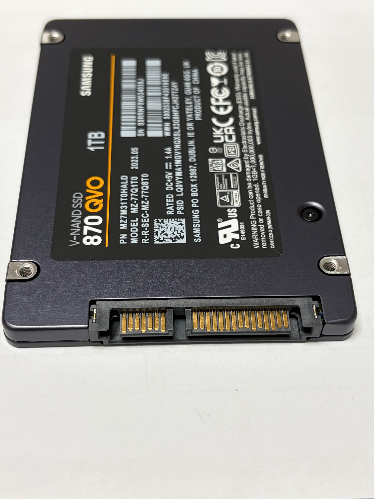 Samsung 870 QVO 1TB 2.5” SATAIII Internal SSD MZ-77Q1T0 1TB 3D V-NAND 7mm