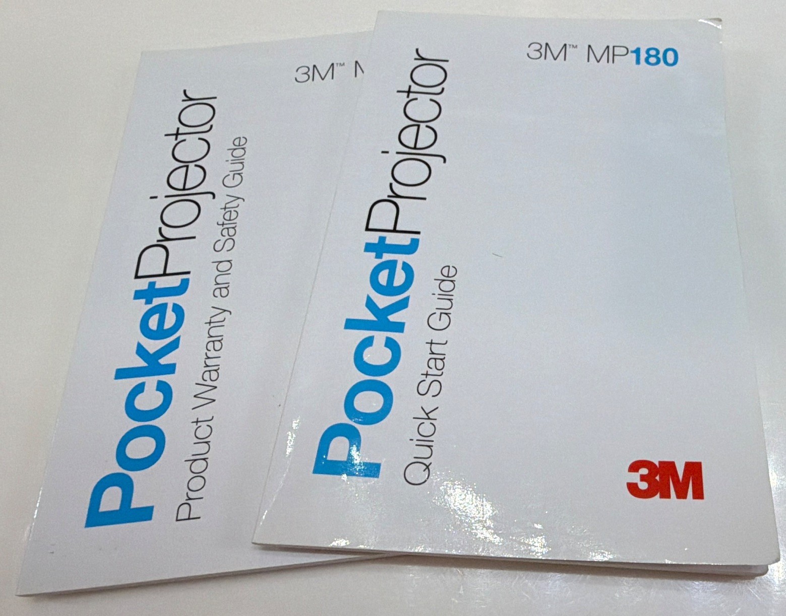 3M PocketProjector MP180 Portable DLP Projector 800×600 30 ANSI HDMI USB
