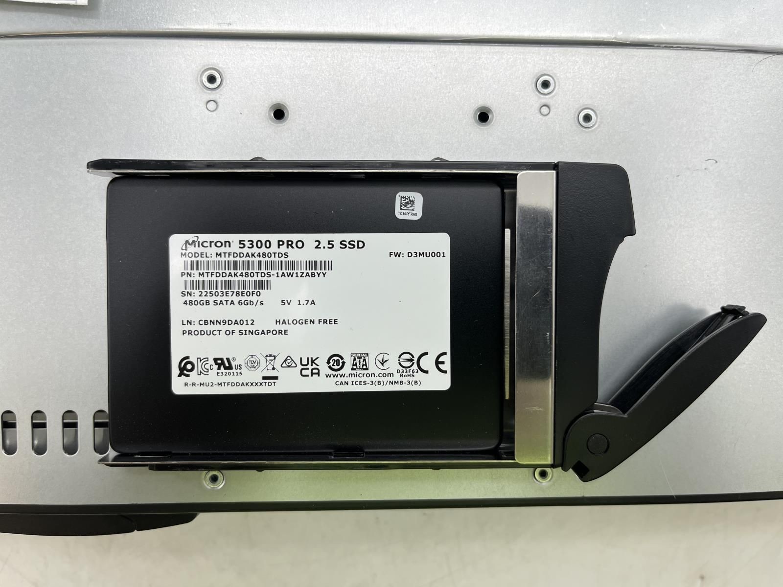 Supermicro Superserver CSE-111-6 w/ X11SCW-F Xeon E-2176G 16GB 2x 480GB SSD