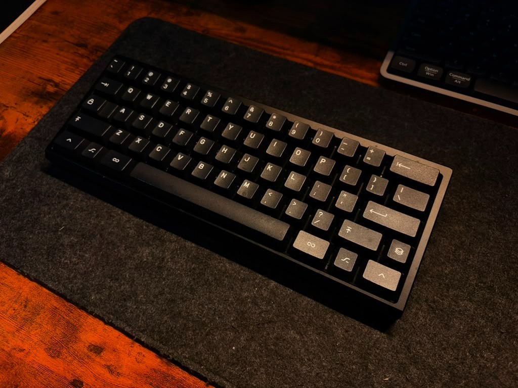 Simpler60 – 60% Black Metal Build Custom Mechanical Keyboard