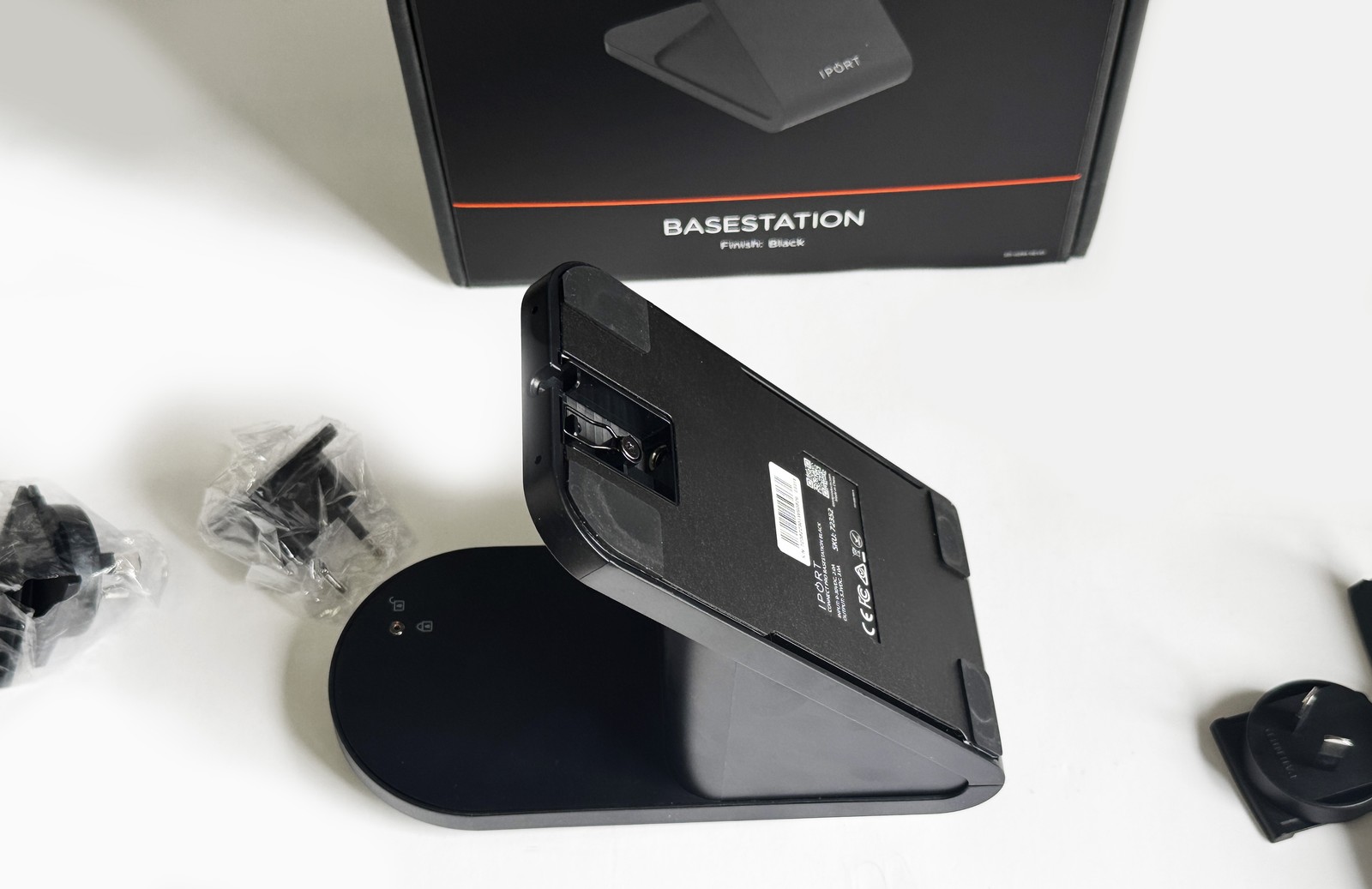 iPort Connect Pro BaseStation for Apple iPad – 72352 Black