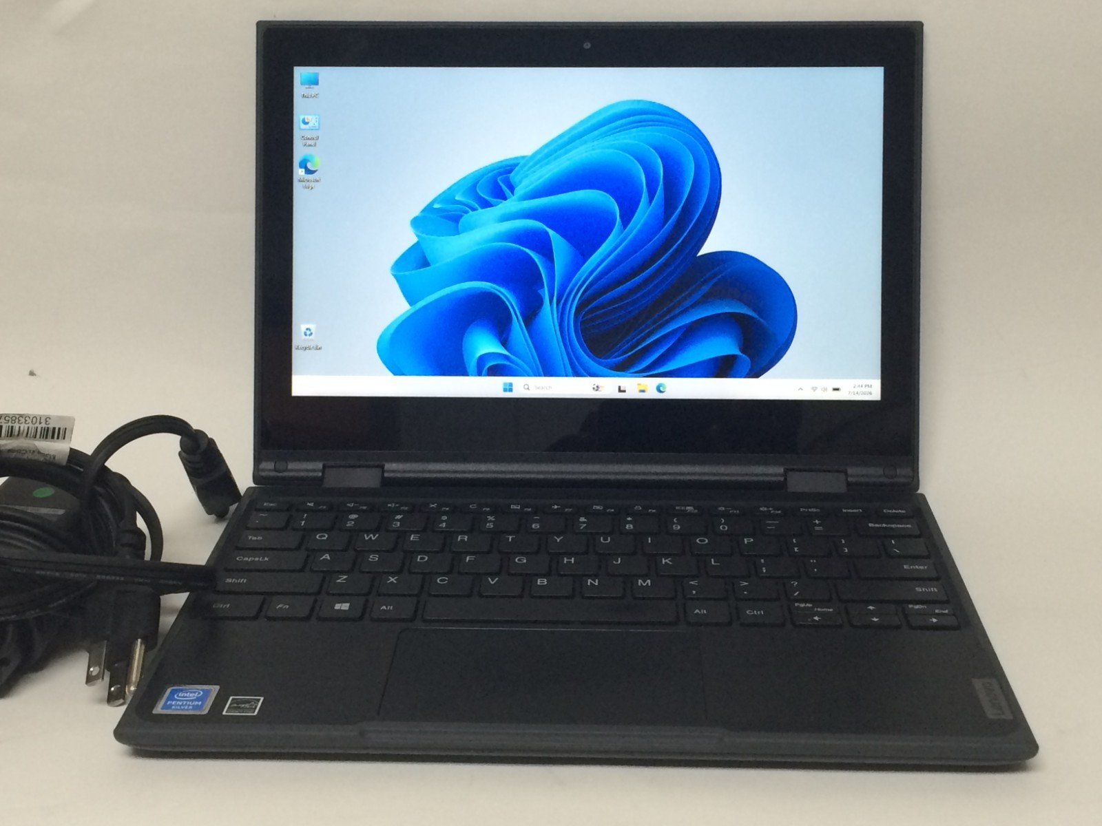 Lenovo 300e 2nd Gen Pentium N5000 1.10 GHz 8 GB 256 NVMe SSD Win 11 AC Adapter
