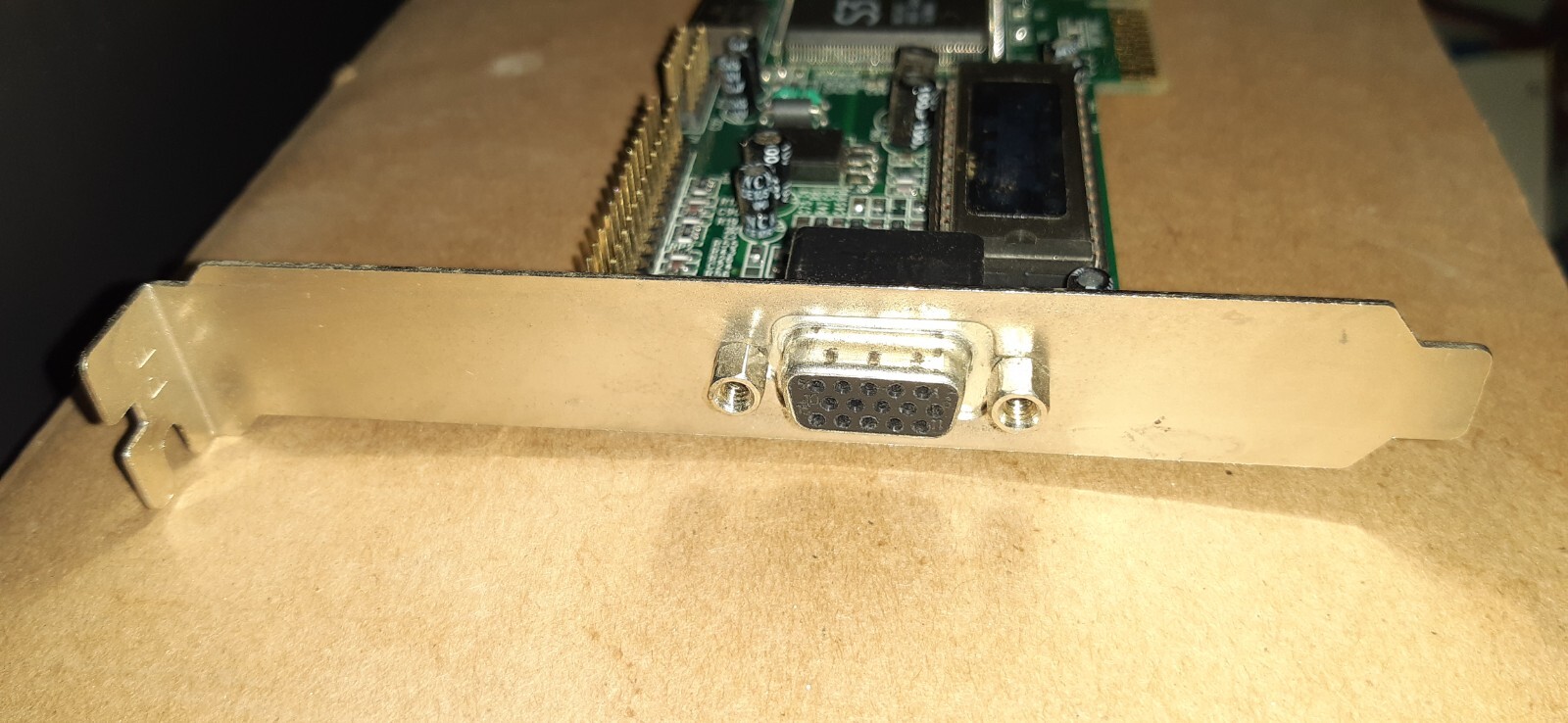 S3 TRIO 3D/2X ON BOARD AGP Video GRAPHICS CARD