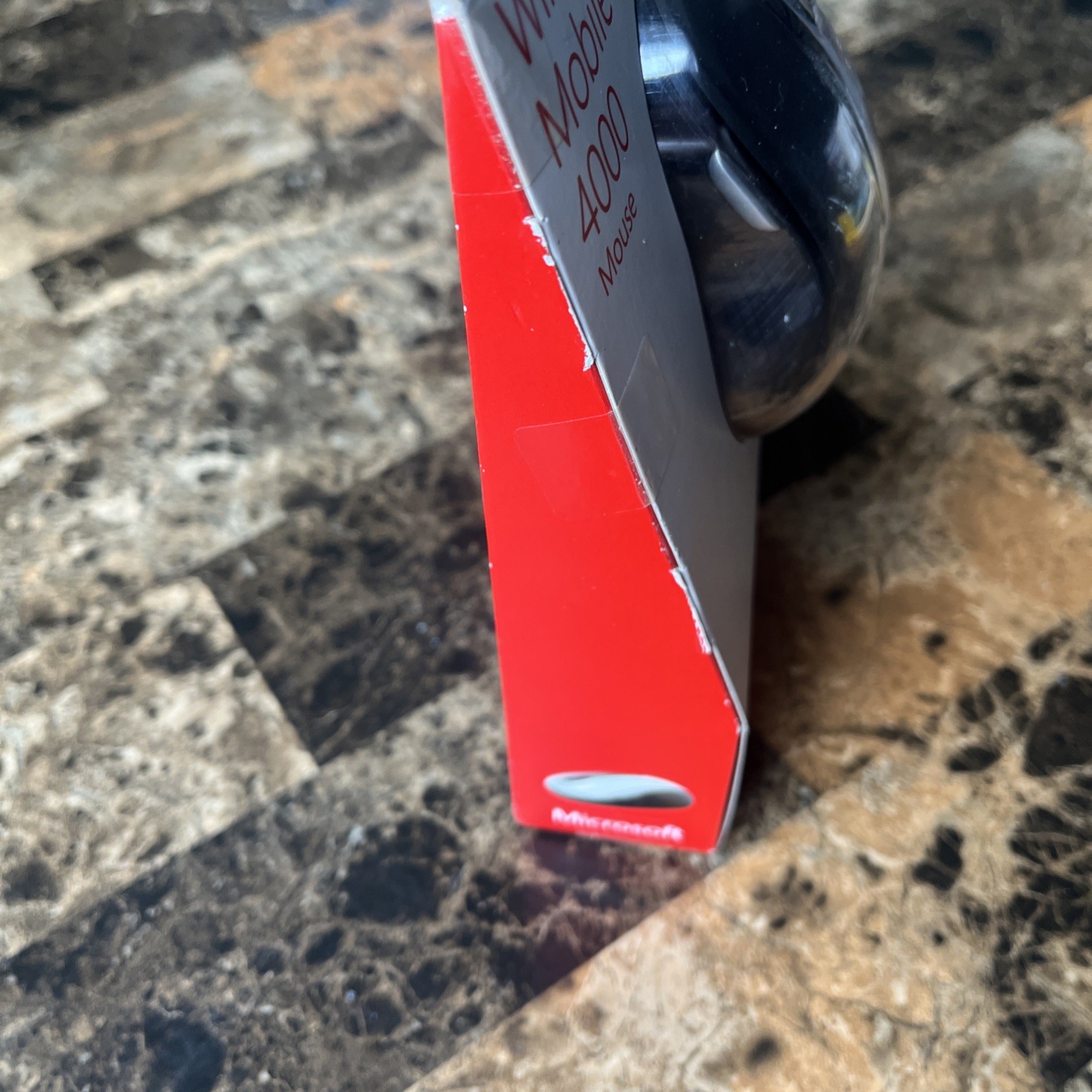 Microsoft Wireless Mobile 4000Mouse with Bluetrack Technology & USB Transceiver