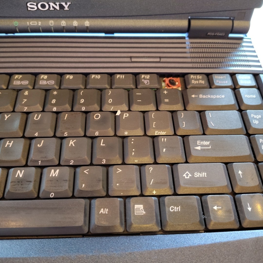 Sony VAIO Notebook Computer PCG-9E1L Laptop For Parts Or Repair