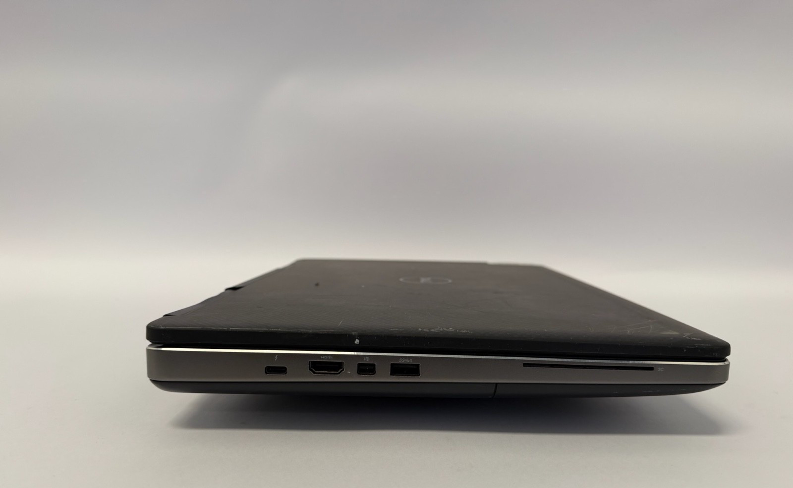Dell Precision 7520-i7-7820HQ@2.30GHz 16GB DDR4 Ram 256GB NVME SSD NVIDIA W11P