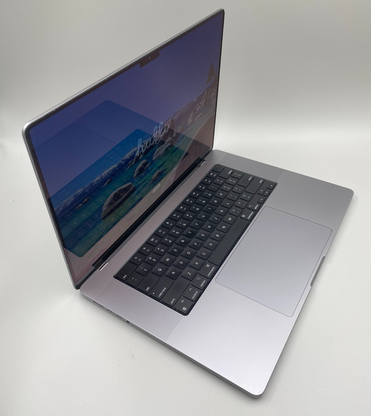 Apple Macbook Pro A2485 2021 M1 Pro 3.2GHz 16GB LPDDR5 512GB SSD Gray GOOD/SEE D