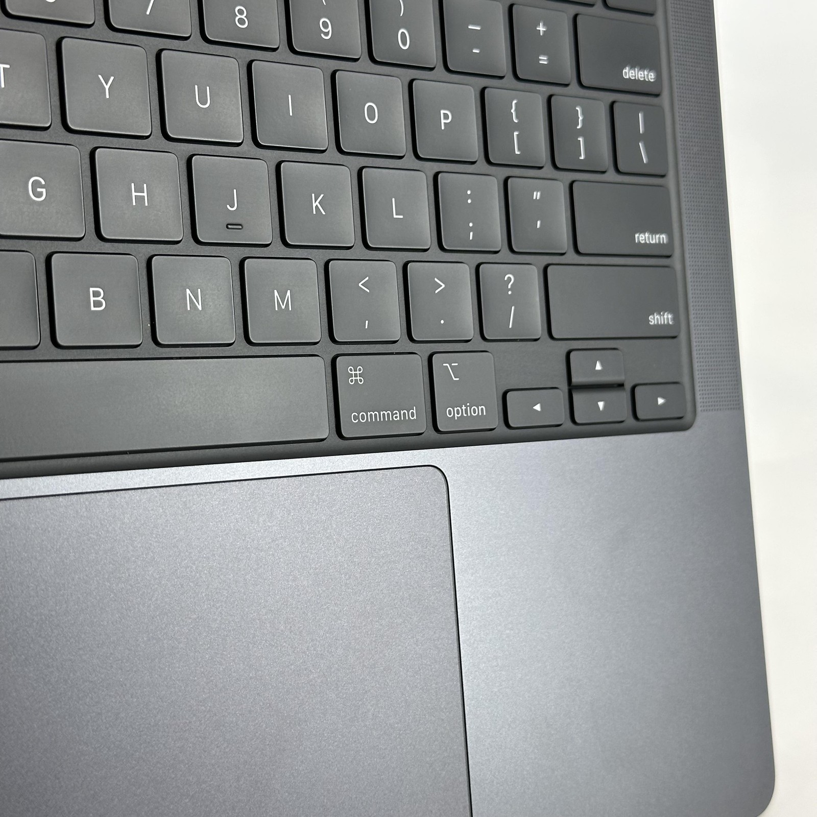 MacBook Pro 14 Space 2024 M4 10-Core CPU 10-Core GPU 16GB 512GB SSD Very Good