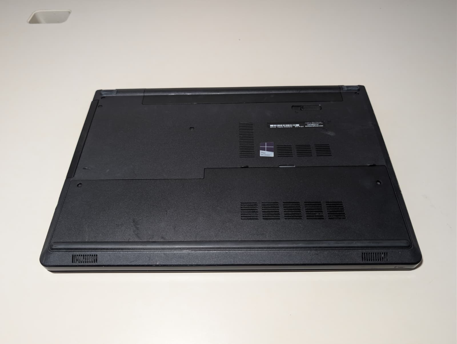 15.6″ Dell Inspiron 5566 | i5 7th Gen 8GB RAM 256GB SSD | HD Windows 11 DVD+RW