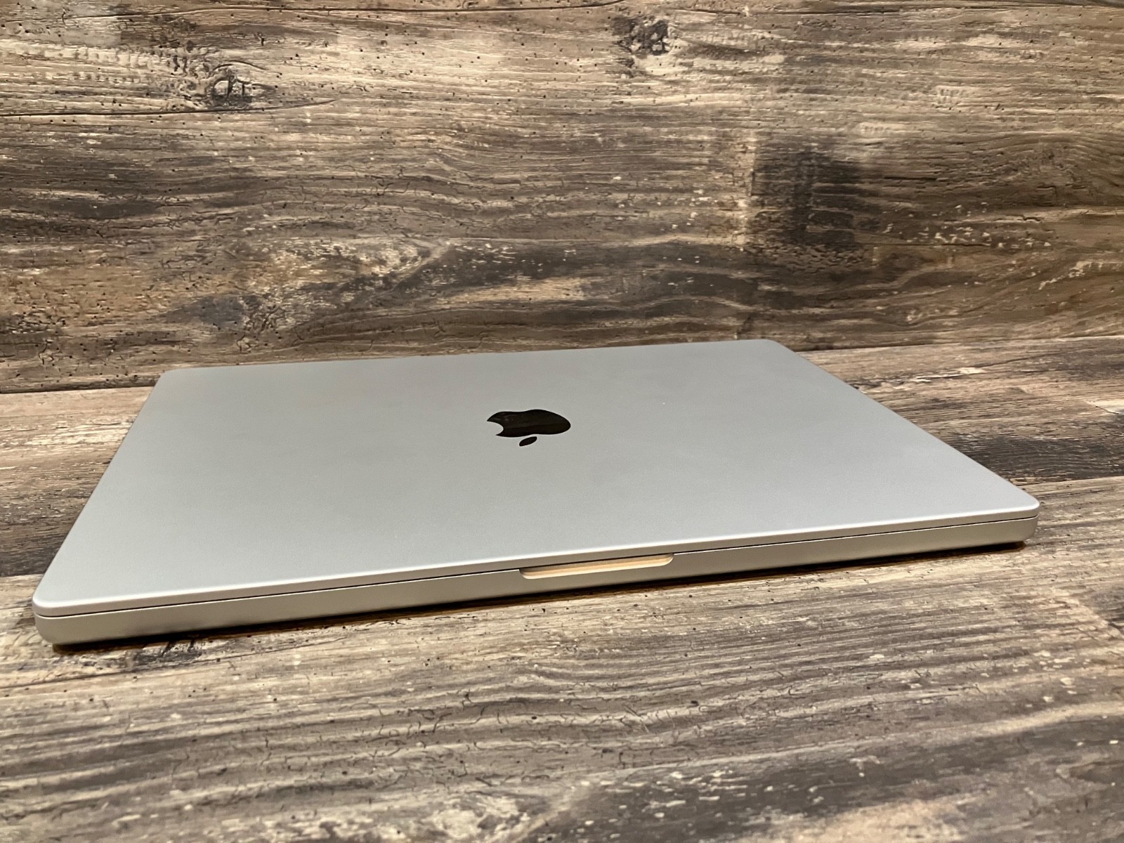Apple MacBook Pro 16″ | M3 Pro | 36GB RAM 512GB | Silver A2991 | 100% Battery VG